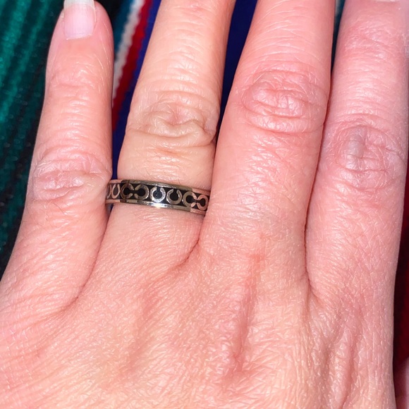 Coach brand size 7 ring